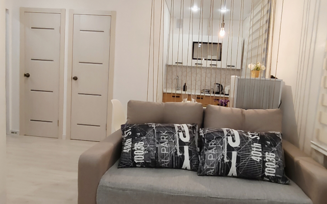 Studiya №2 na Ulitse Komarova 18 Flat
