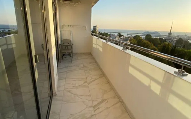 Na Ulitse Pervomayskoy 1 Flat