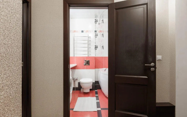 Квартира на Ул Семьи Шамшеных 24к2