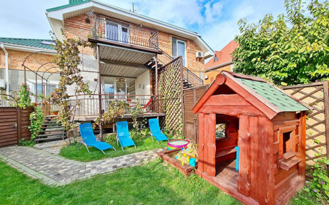 Otdelnyj Kottedzh Kubanskij Dvorik 4 Guest house