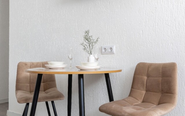 Uluchshennye Na Grecheskom prospekte 5 Apartament