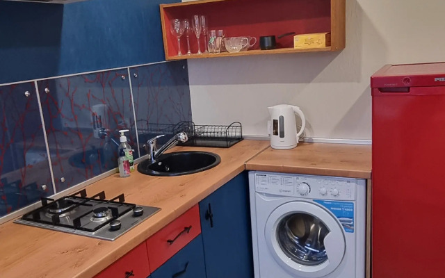 Апартаменты Apartment overlooking the library