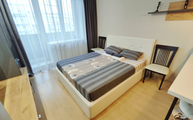Prostornaya Studiya V Tsentre Goroda Flat
