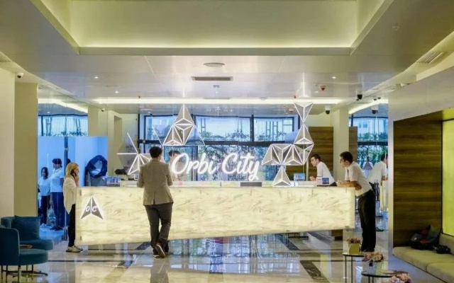 Sunny Batumi Orbi City Apartment Hotel - Image 6