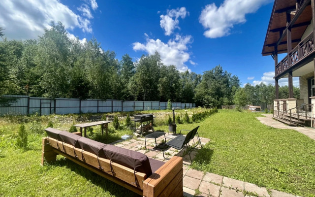 Частный дом Shagal Chalet 1