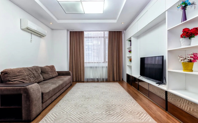 Na Prospekte Kabanbay Batyra 43 block B Apartments