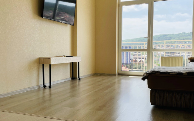 Квартира на Кленовой 2А