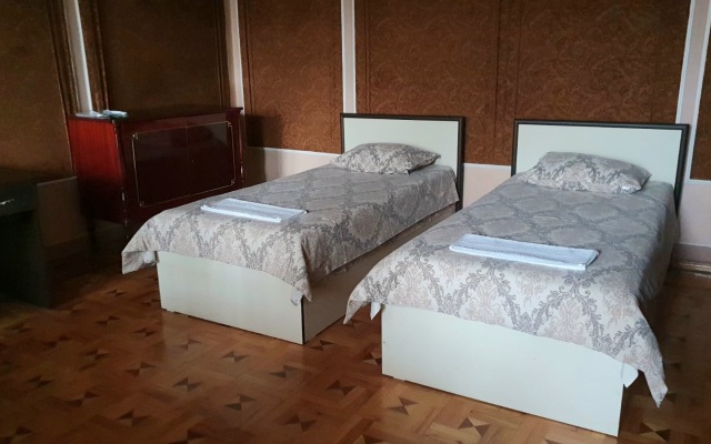 Classic Apartment On Kievyan Apartments