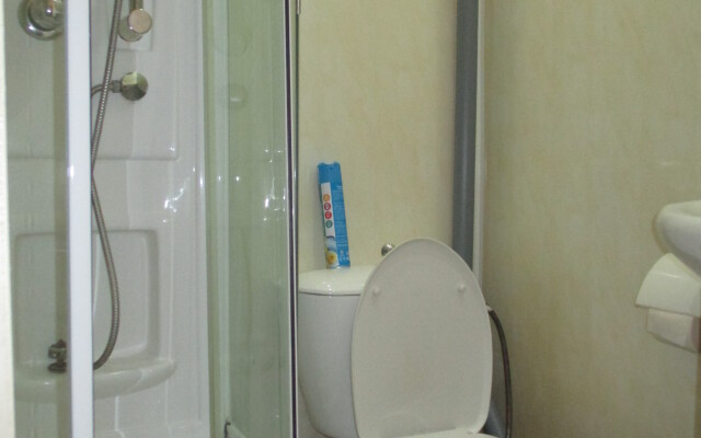 Uyut Guest House