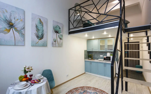 Квартира двухэтажная на Оптическом проезде 1