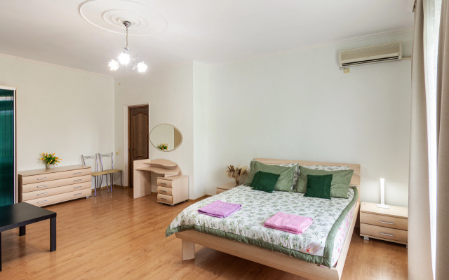 Na Primorskoy Flat