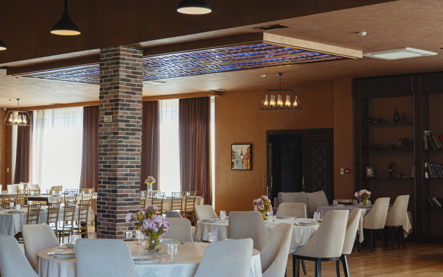 Shani Resort & Villas Hotel
