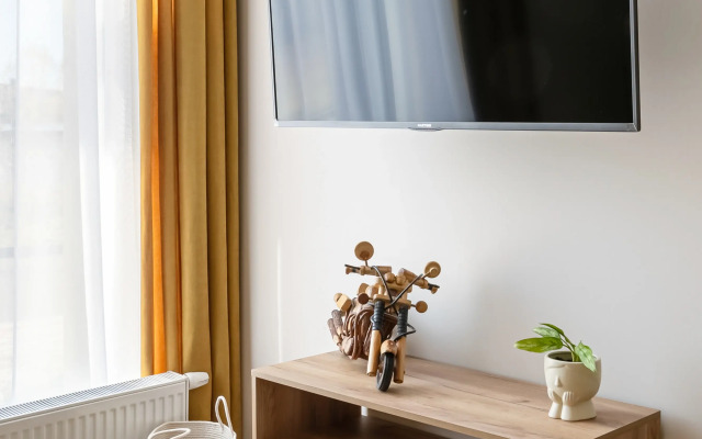 YELLOW Studio Apartments