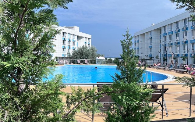 Admiralskaya Laguna Apartments