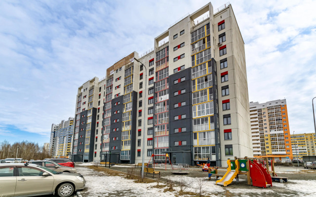 Zhit Khorosho Ryadom S Koltsovo Apartments