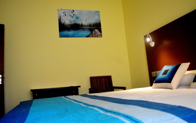 Lavanya Lakeside Guest House