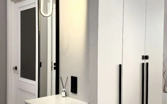 Апартаменты с новым ремонтом на Ивана Беличенко 92к4