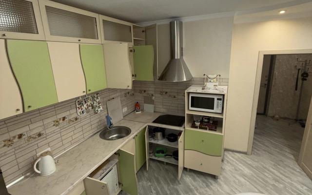 Квартира Уютная однокомнатная на 2 этаже 19-этажного дома