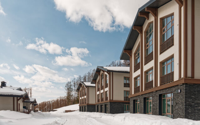 Sunrise Hill Hotel complex