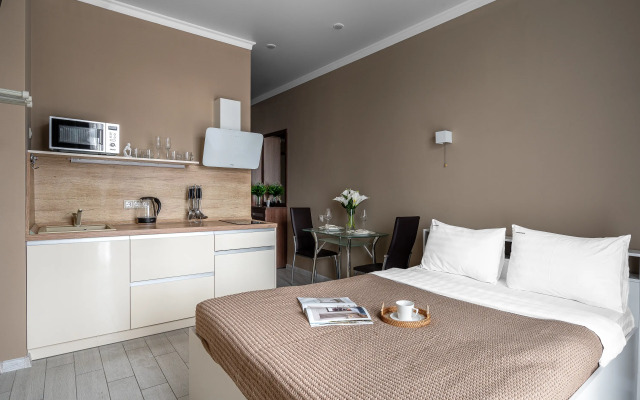 Red Art Light Rosen Apartments