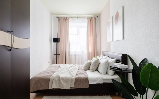 3-komn S Proyektorom Sunvilles Flat