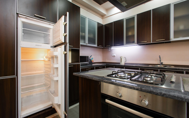 3-komn. ryadom s restoranom DIMOND, DI8210 Flat