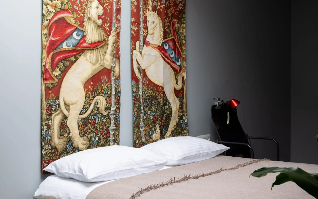 Апартаменты Двухэтажные с Мансардой на Улице Тюшина