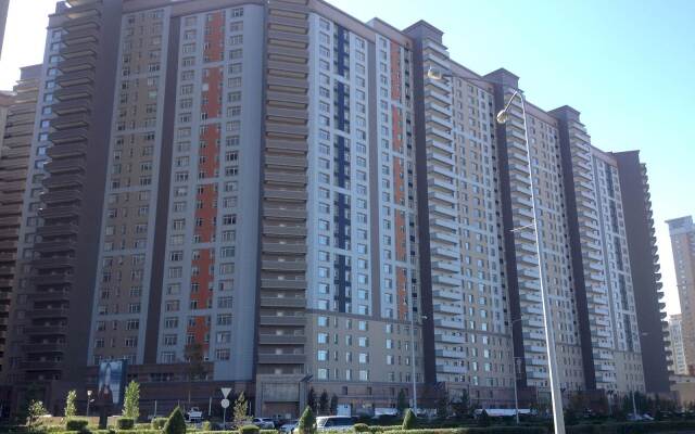 Koshkarbaeva 10/1 Apartments