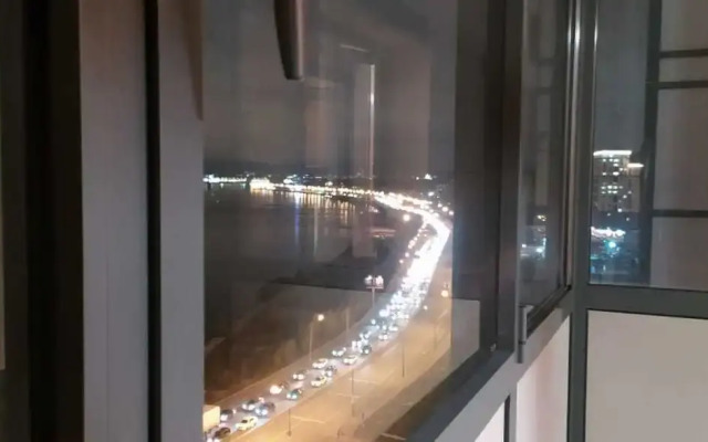 Апартаменты на Октябрьской набережной