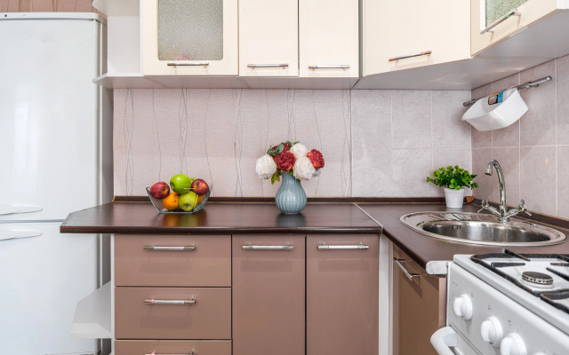 Апартаменты Двухкомнатные по Авиаторов 7