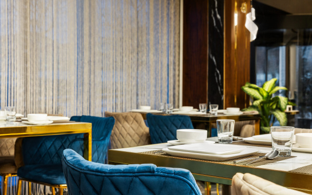 Trademark Collection by Wyndham Operla Airport Hotels