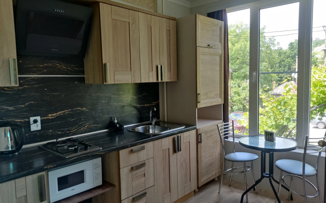 Na Prospekte Kirova 13 Flat