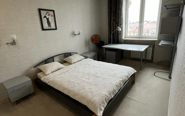 Na Ploschadi Pobedy Apartments