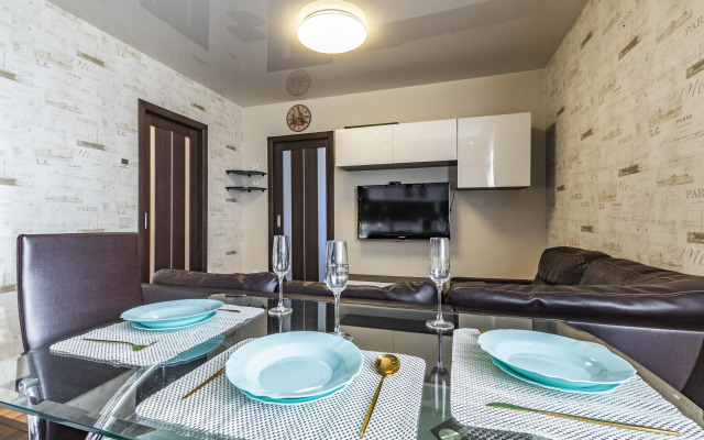 Квартира двухкомнатная BeGuest на Парниковой 8