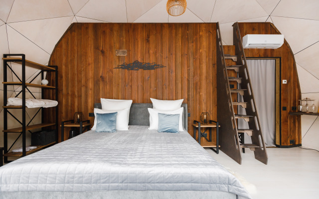 Glamping Moon Glamp