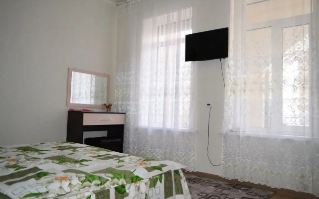 S Dvumya Otdelnymi Spalnyami V rajone Avtovokzala Apartments