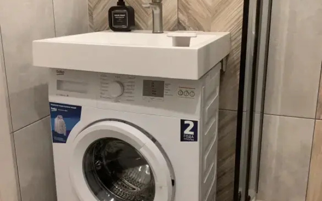 V Tsentre Nebuga Flat