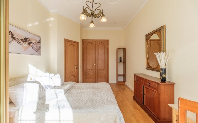 3 Spalni U Manezhnoy Ploschadi 8 gostei Apartments