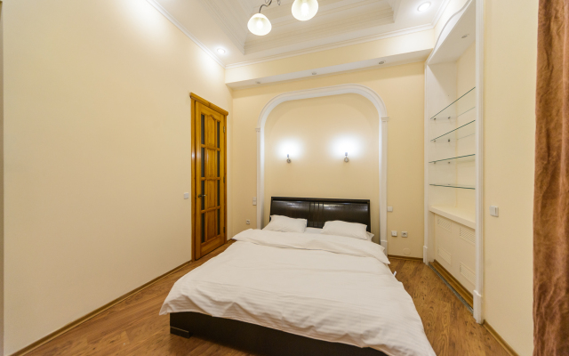 Апартаменты возле Арена Сити и Крещатика