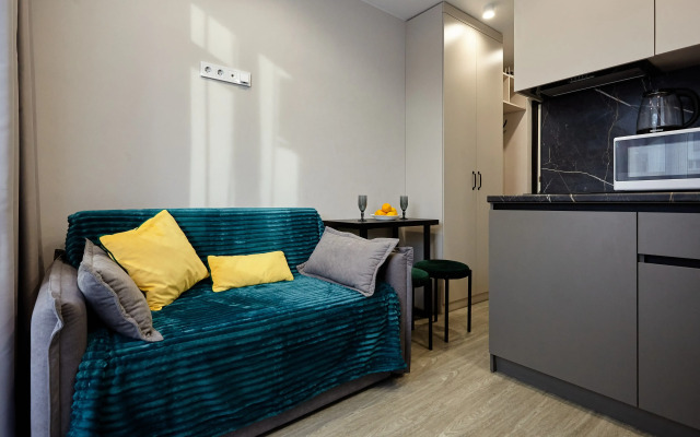 V Zhk Rezident s Balkonom Apartment