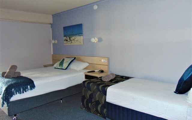 Отель Rockhampton Court Motor Inn