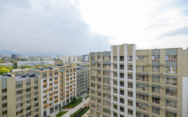 Ryadom s Arbatom i Megoy Flat