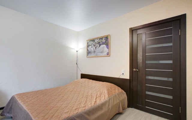 Апартаменты на Переверткина 1/4