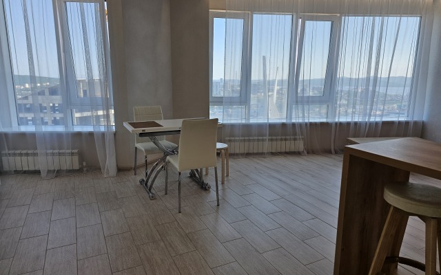 V Tsentre S Vidom na More Flat