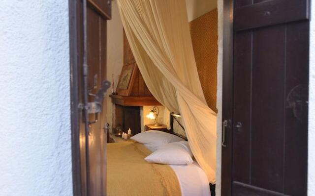 Troullos Apart-Hotel
