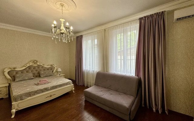 na Ulitse Markova 14 Private House