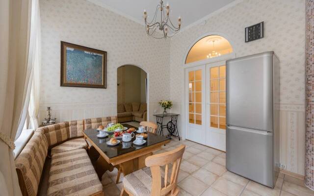 U Nevskogo Flat