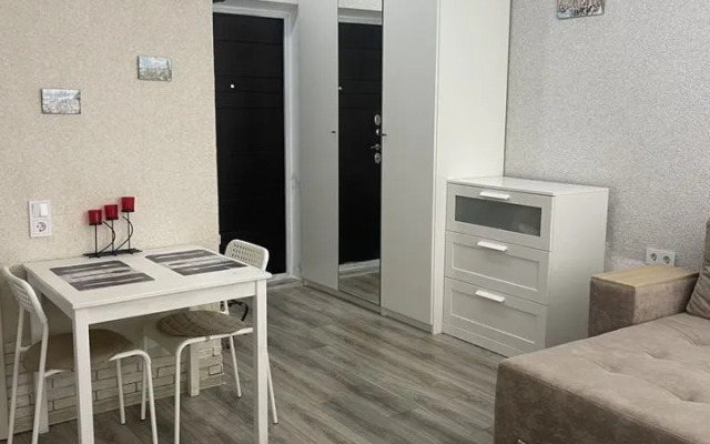 V Kvartale Uspenka 2/13 Flat