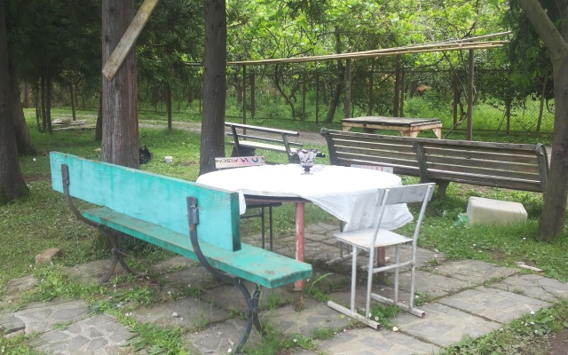 Achi Guest House