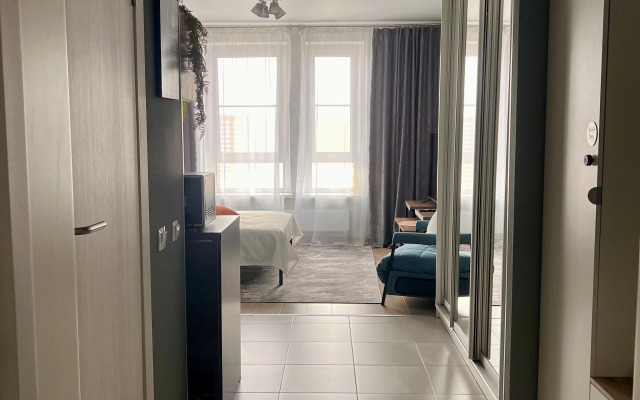 Novaya Loft Studiya Ryadom s Metro Flat